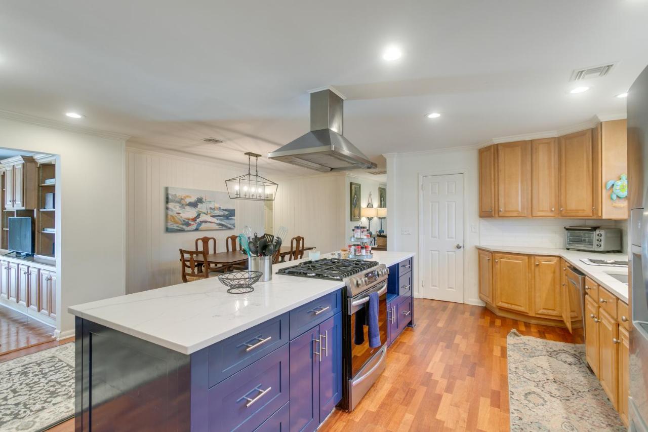 Spacious St Simons Island Vacation Rental With Pool! St. Simons Island 外观 照片