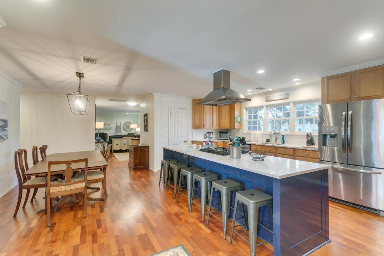 Spacious St Simons Island Vacation Rental With Pool! St. Simons Island 外观 照片